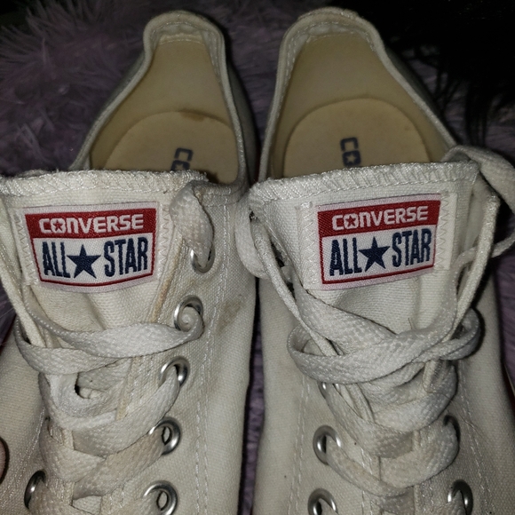 . All star low tops converse tennis shoes - Picture 3 of 9